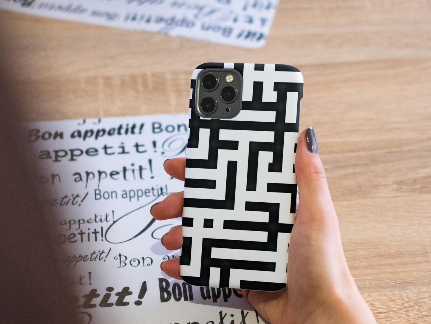 Symmetrical geometric layout
